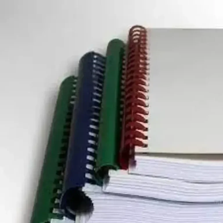 Plastične spirale za koričenje raznih boja